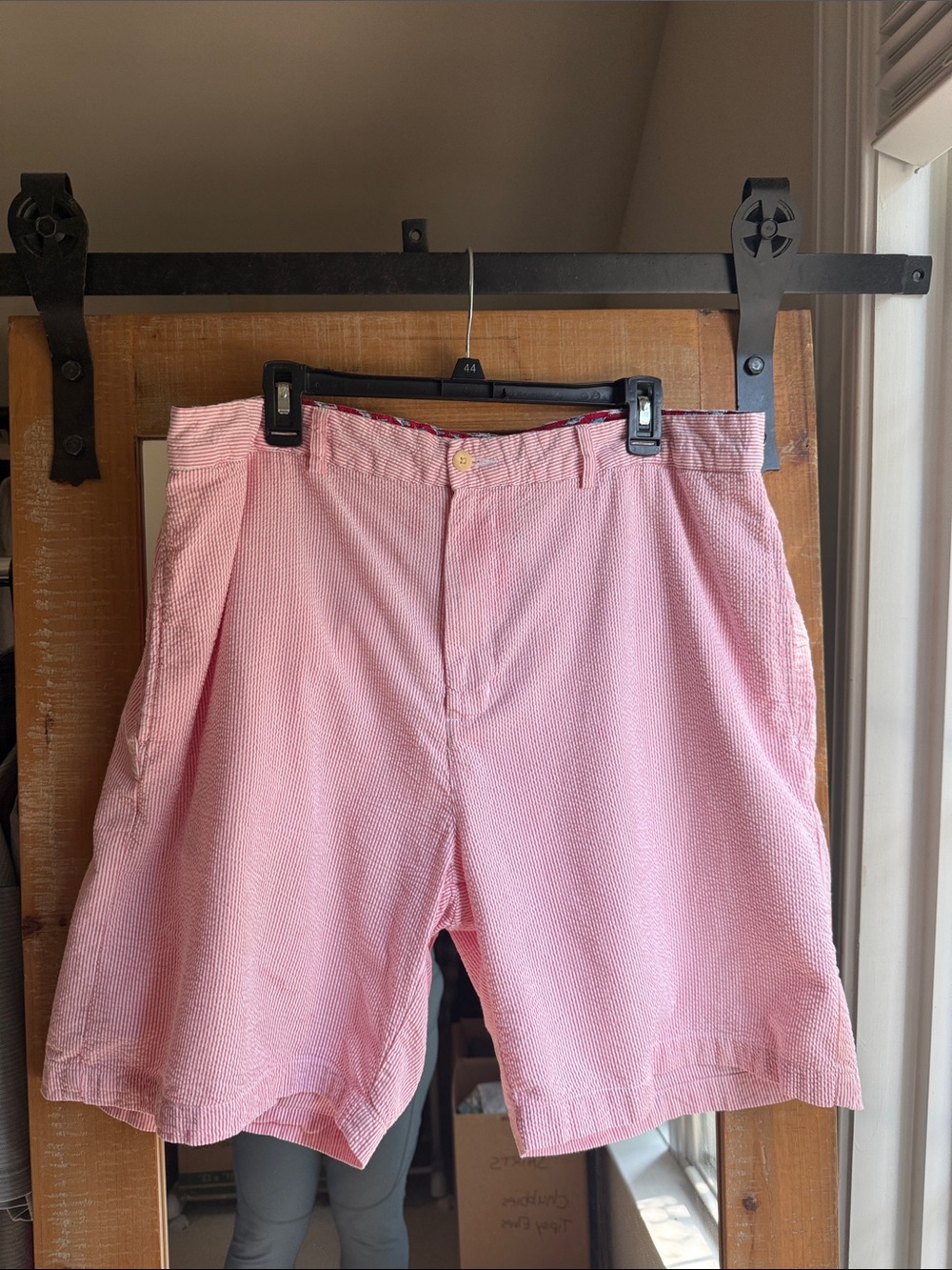 Vineyard Vines Pink Striped Seersucker Shorts Size 38